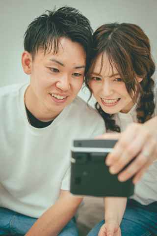 飾らない おふたりらしい 写真を残しませんか?