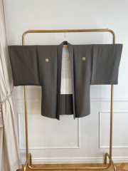 チャコールブラウン