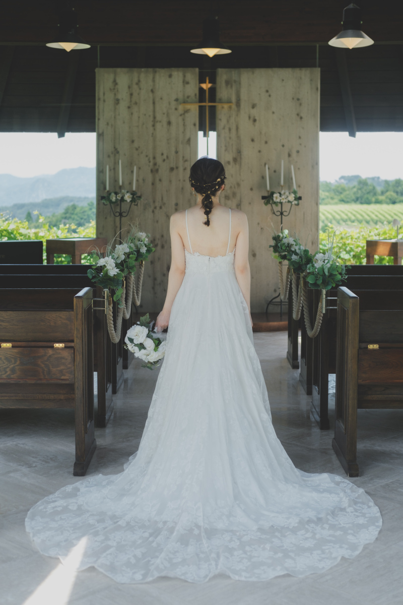 夏・雨天でも安心♪チャペル「オーパスワン」