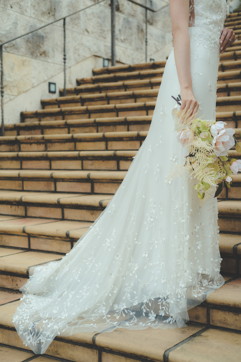 一目惚れのウエディングドレスを纏って