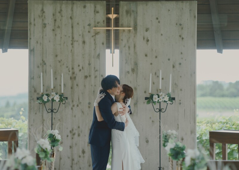 【1月までの撮影限定】チャペル撮影が無料！広大なぶどう畑でのワイナリーロケーションフォトレイト（美容、データ付き）