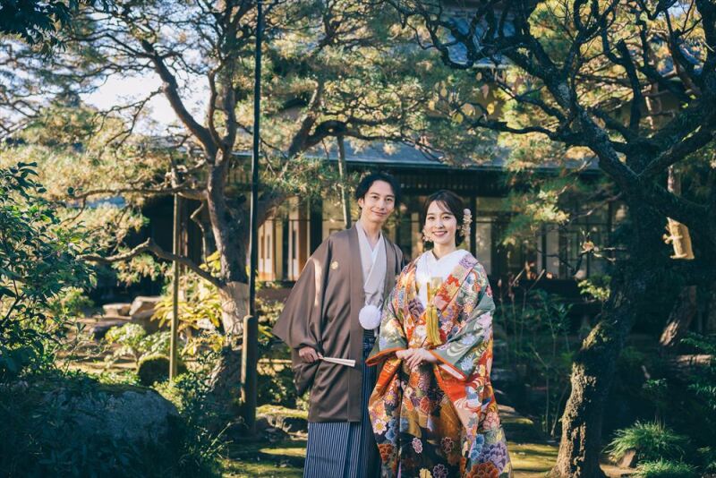 MARIANGE 高崎 produced by ALLUGE_庭園で撮影できる