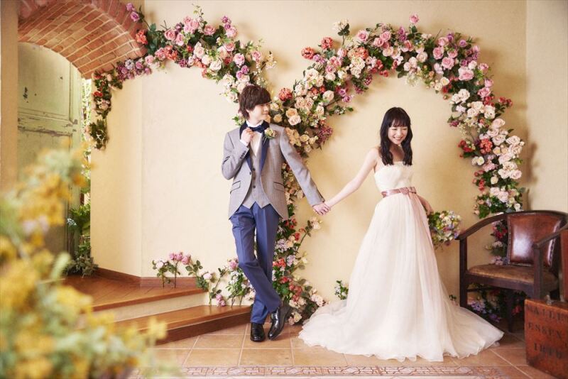 【欲張りプラン】和装洋装スタジオ＆ロケーションプラン≪全データ＋12Pアルバム≫