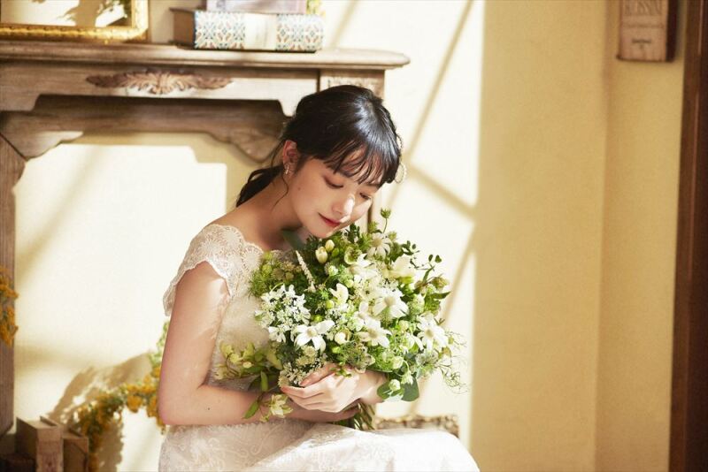 【ウェディングドレス&カラードレス】洋装2着スタジオ撮影≪全データ+台紙付き写真≫