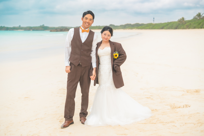 ご新婦様に優しくかけて差し上げたジャケット