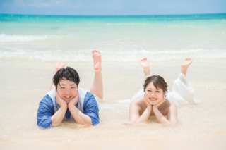 青と白に包まれた美しい空間