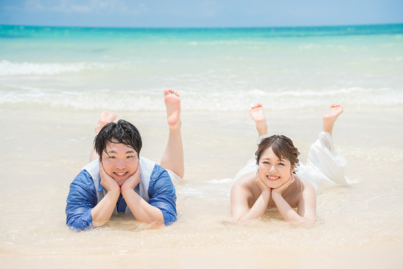 青と白に包まれた美しい空間