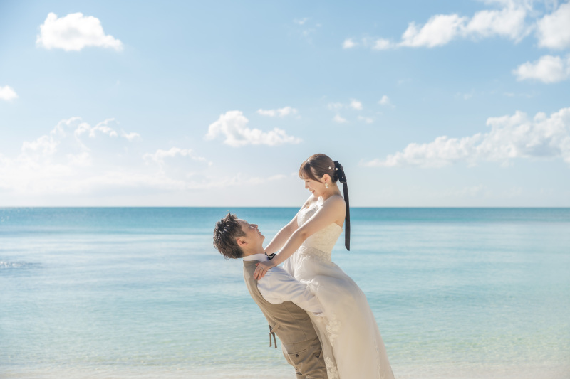 ぎゅっとご新郎様に抱き締めてもらいながら