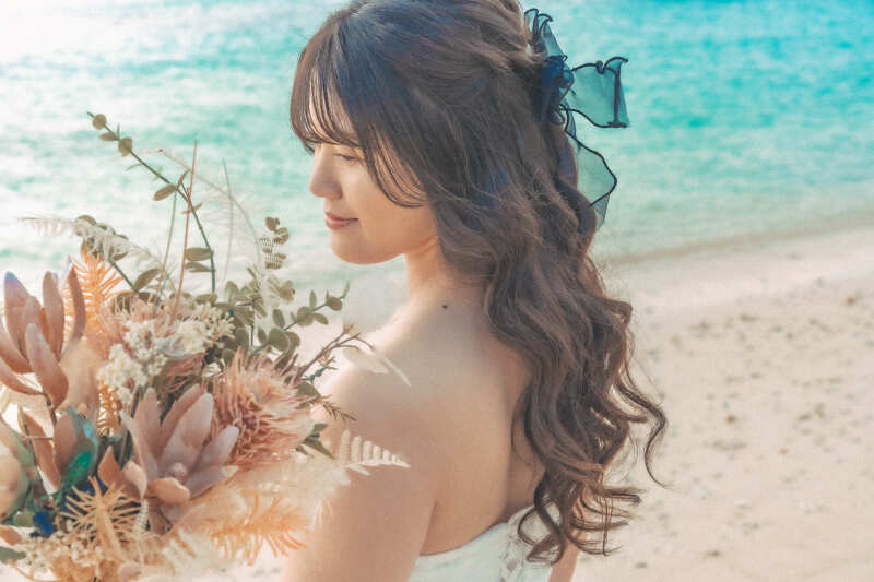 ご新婦様のコーディネートがとてもお似合い