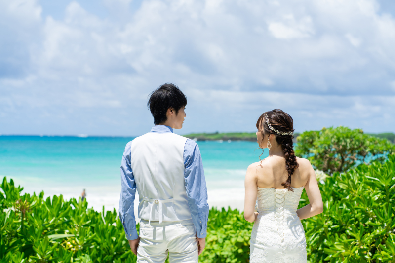 遠目から見える既に美しい海を見て