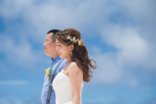 真っ青な空と海に包まれて