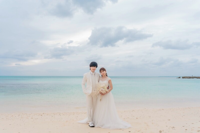 緑のトンネルを抜け、いよいよビーチへ