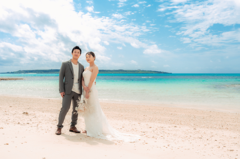 そしていよいよ辿り着いた青々とした空とビーチ