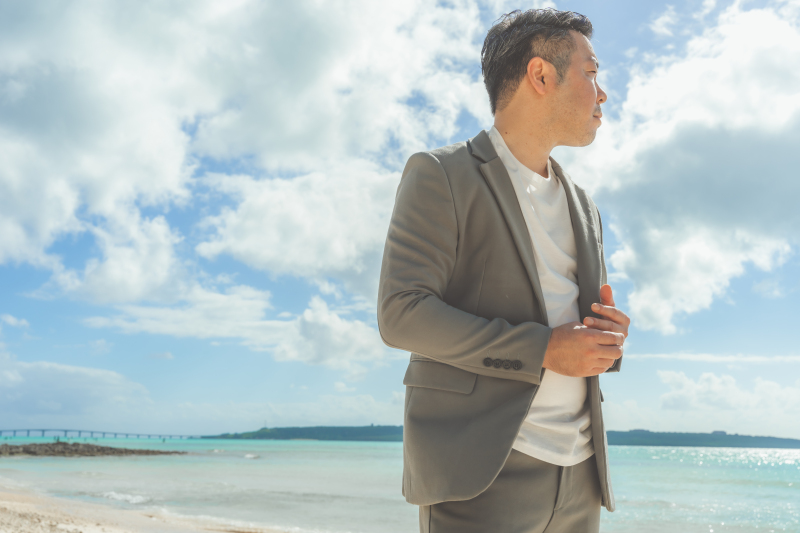 ご新郎様のコーディネートもとてもお似合い