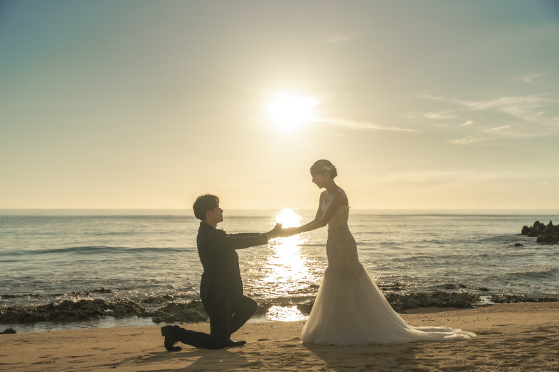 見上げた先には