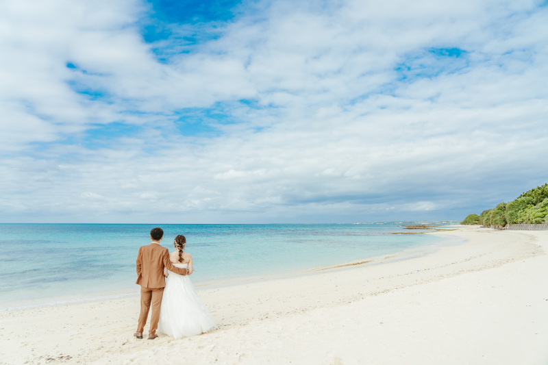 ビーチを眺めてゆっくりお散歩♪