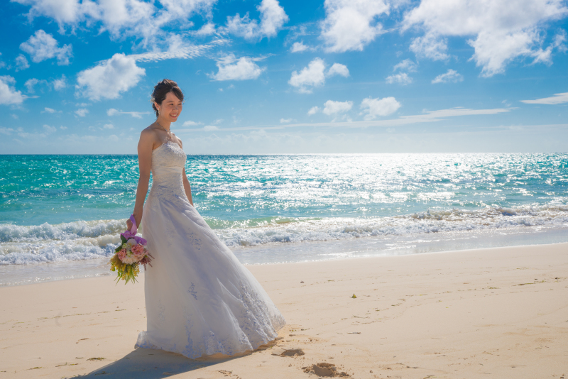 キラッキラに光る海をバックに☆*。