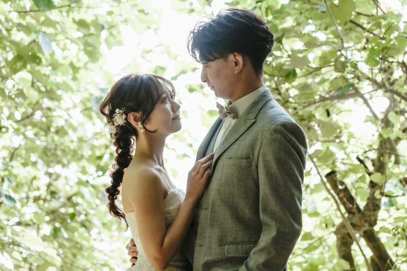 じっとお互いの表情を見つめ合うおふたり