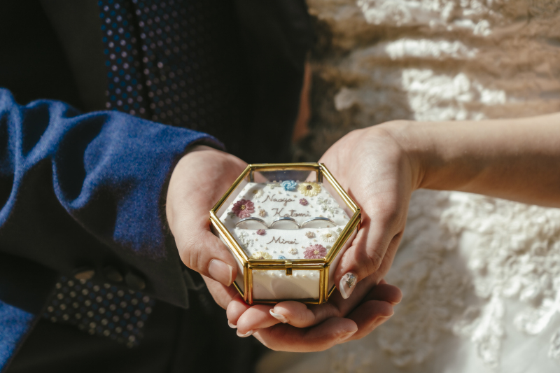 お持ち込みいただいたとても素敵なリングピロー