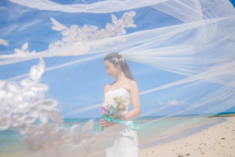 ヴェールを纏った女神