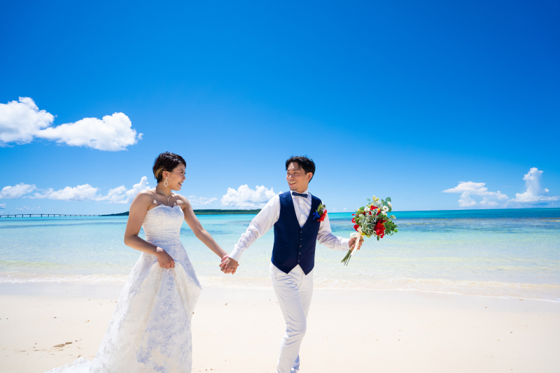 しっかりと握って