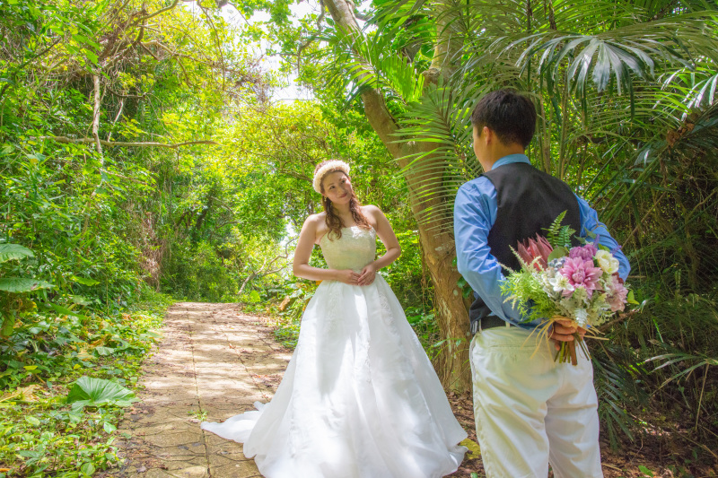 素敵なグリーンの中で綺麗なお花をプレゼント♪