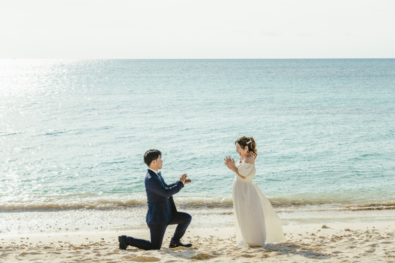 いよいと到着した宮古ブルーが映えるビーチへと