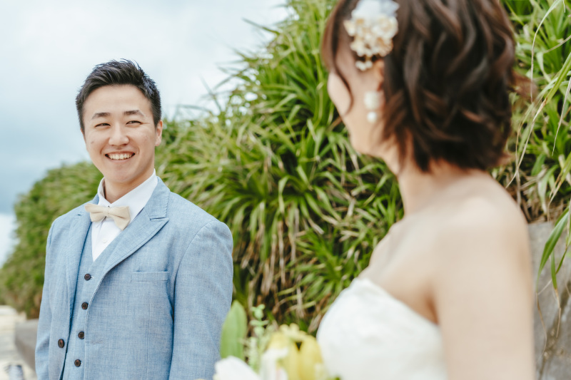 ご新婦様を見つめる優しい表情がステキ