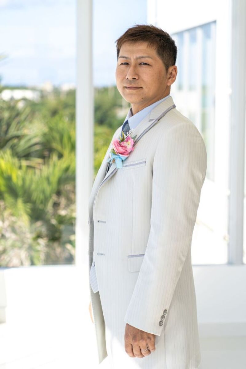 花嫁を待つ花婿様のソロショット