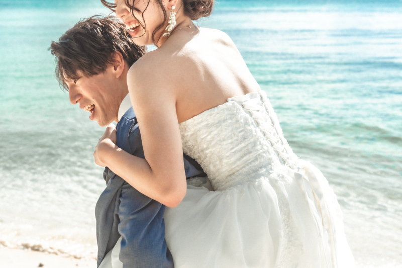 おんぶの時間にはリラックスした表情へと