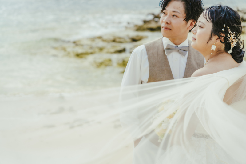 ウェディングベールが腑に抜ける風の心地よさを