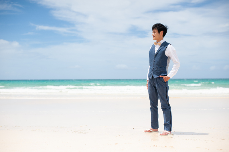 足元は涼しげに