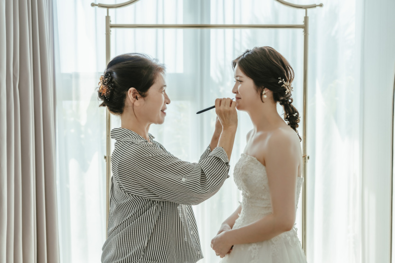 花嫁支度の整えとして　ご家族にそっとリップを