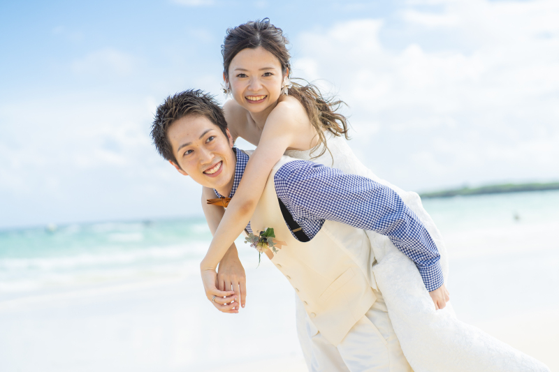 おんぶ姿がキュートに演出