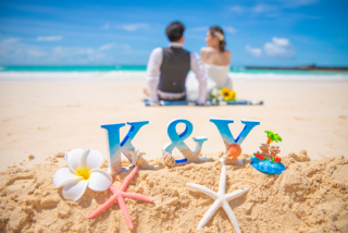 とても可愛らしいお二人のイニシャルでパシャり♪