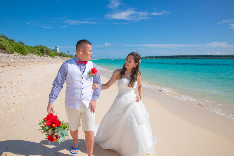 白い砂浜をお散歩♪