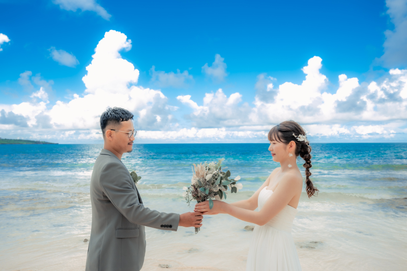 特別な場所だからこそ 自然とできるポージング