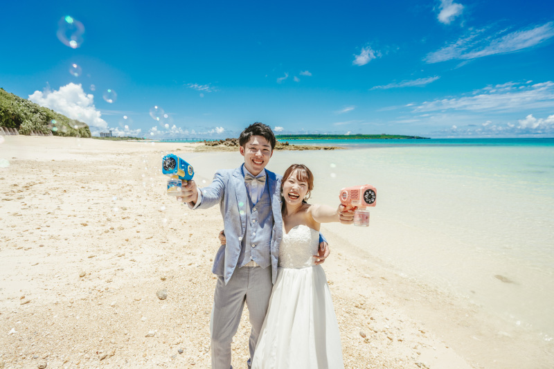 おふたりのお持ち込みグッズでシャボン玉