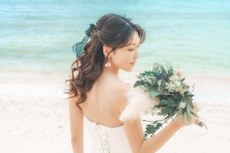 ご新婦様の美しいドレスコーディネート