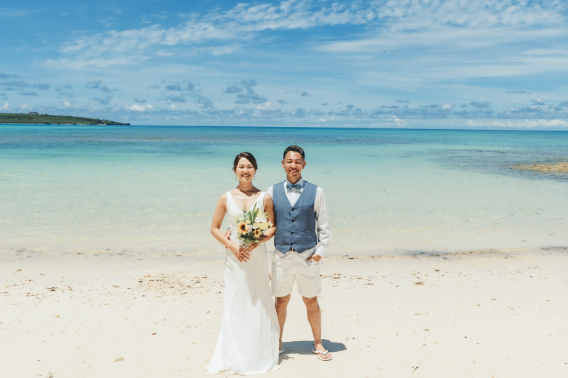 開放感たっぷりのビーチでおふたりの笑顔も