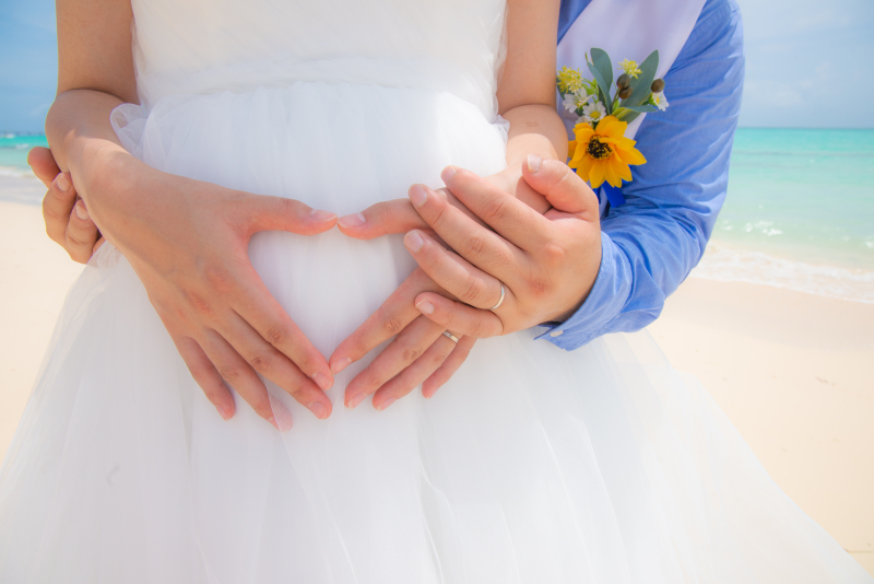 綺麗な宮古の海を背景にこんな暖かさ溢れる１枚も☆