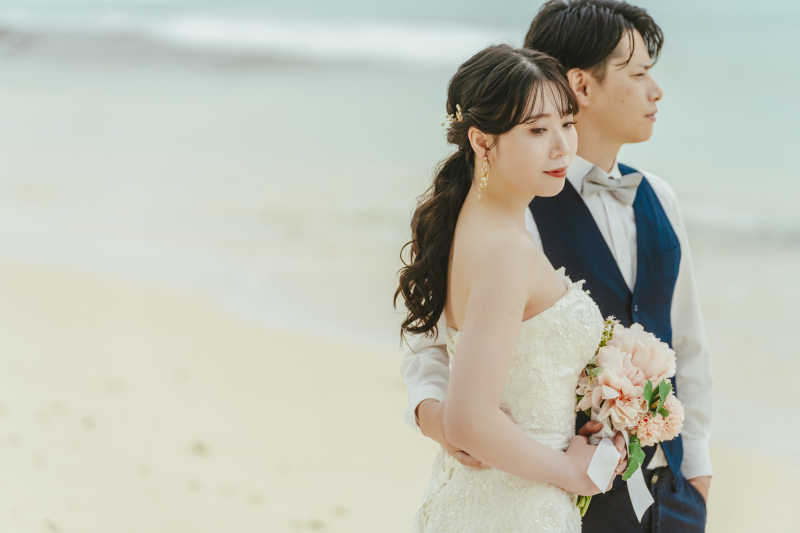 遠くに見える海を一緒に見つめながら