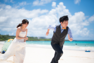 おふたりらしさ溢れる楽しいウェディングデイ