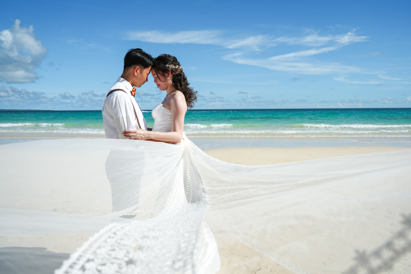 ベールに包まれて