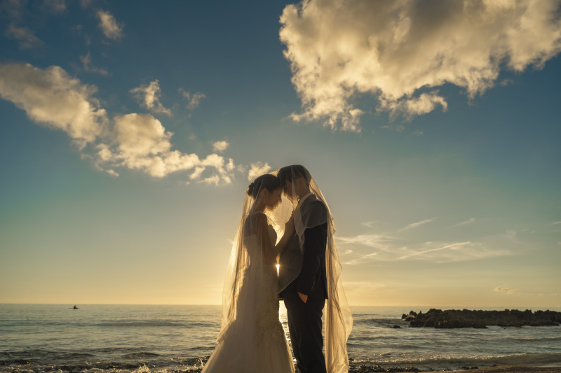 空のコントラストを見つめて