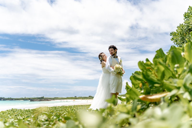 甘えるポーズも