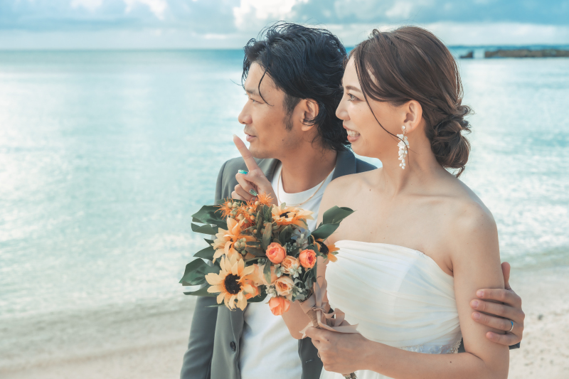 おふたりで一緒に同じ方向をご覧いただきながら