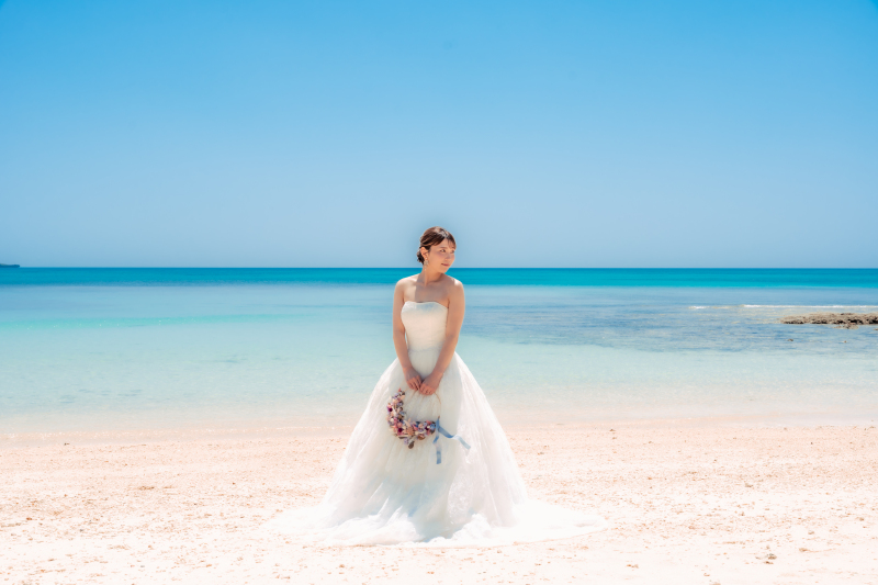 ご新婦様のとてもお似合いなドレスコーディネート