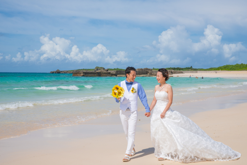 手を取りあって♬