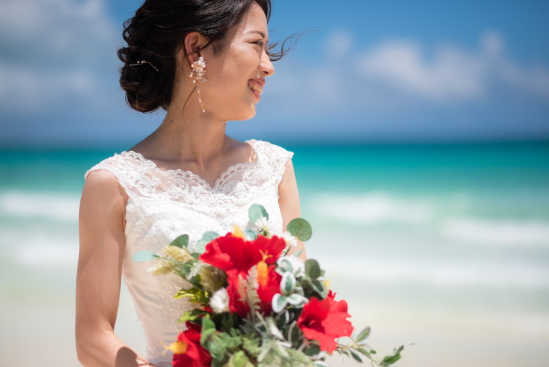 横顔の美しさが背景により更に増す